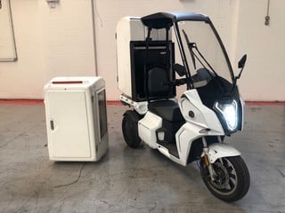 2023 AIDEA AA CARGO L2E (28MPH) 2KW 3 WHEELED ELECTRIC DELIVERY MOPED WITH DUAL 50V 76AH BATTERY TO BE CHARGED BY A TYPE 2 (IEC62196-2) CABLE (NOT INCLUDED) FITTED WITH A 420LTR STORAGE BOX, REG. FJ2