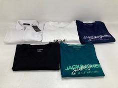 5 X JACK&JONES CLOTHING VARIOUS SIZES AND BRANDS INCLUDING BLACK T-SHIRT SIZE S - LOCATION 14A.