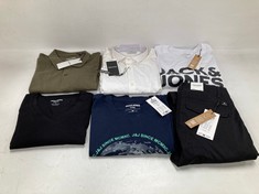 5 X JACK&JONES GARMENTS VARIOUS SIZES AND MODELS INCLUDING WHITE SHIRT SIZE L - LOCATION 10A.