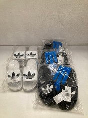 5 X ADIDAS ADILETTE LITE FLIP FLOPS INCLUDING WHITE FLIP FLOPS SIZE 40 1/2 - LOCATION 4A.