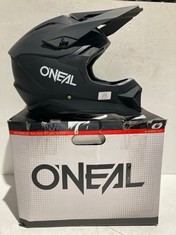 O'NEAL | MOTOCROSS HELMET | MOTO MX ENDURO | ABS SHELL, ECE 22.05 SAFETY STANDARD, VENTS FOR OPTIMUM VENTILATION AND COOLING | 1SRS SOLID V.24 HELMET | ADULT | BLACK | SIZE L - LOCATION 1B.