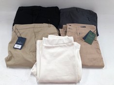 5 X TROUSERS VARIOUS BRANDS AND SIZES INCLUDING VERSACE WOMAN WHITE - LOCATION 30B.