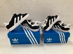 2 X ADIDAS GAZELLE CF 1 BLACK SHOES SIZE 19 AND SIZE 23 1/2 - LOCATION 2B.