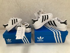 2 X ADIDAS SHOES MODELS SUPERSTAR C WHITE SIZE 28 AND SUPERSTAR CF I WHITE SIZE 20 - LOCATION 2B.