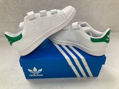 TRAINERS ADIDAS MODEL STAN SMITH CF C WHITE SIZE 33 1/2 - LOCATION 3B.