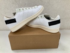 ADIDAS SHOES MODEL STAN SMITH PARLEY WHITE SIZE 36 - LOCATION 3B.