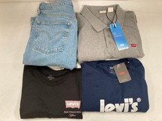 4 X LEVIS GARMENTS VARIOUS MODELS AND SIZES INCLUDING GREY POLO SHIRT SIZE XL - LOCATION 37A.