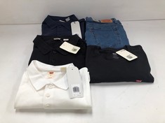 5 X LEVIS GARMENTS VARIOUS MODELS INCLUDING WHITE POLO SHIRT XL-LOCATION 45A.