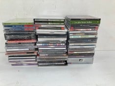 QUANTITY OF CDS VARIOUS ARTISTS INCLUDING VASCO ROSSI LOCATION 51B .