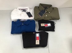 5 X TOMMY HILFIGER GARMENTS VARIOUS MODELS INCLUDING WHITE SHIRT SIZE XXXL-LOCATION 49A.