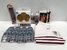 19 X HARRY POTTER ITEMS INCLUDING FUNKO POP ALBUS DUMBLEDORE - LOCATION 22C.