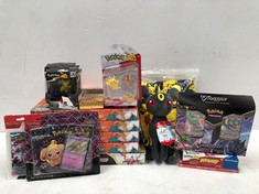 16 X ASSORTED POKÉMON ITEMS INCLUDING PIKACHU PYJAMAS - LOCATION 18C.