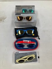 5 X CHILDREN'S SUNGLASSES INCLUDING A BEIGE SUAVINEX COLIR - LOCATION 2C.