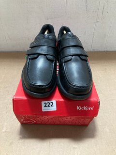 KICKERS REASAN STRAP LEATHER SHOES IN BLACK - UK 7: LOCATION - J15