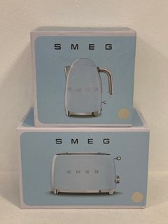 SMEG KLF03CRUK RETRO KETTLE IN LIGHT BLUE T ALSO INCLUDE SMEG TSF01CRUK 2 SLICE TOASTER IN LIGHT BLUE - COMBINED RRP £269.99: LOCATION - FRONT BOOTH