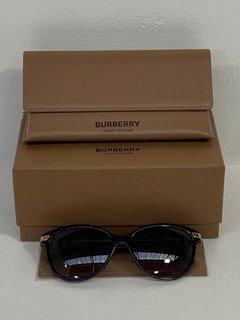 BURBERRY LONDON CHECKED SUNGLASSES - RRP £180.00: LOCATION - FRONT BOOTH