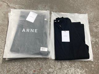 4 X ASSORTED ARNE CLOTHING ITEMS TO INCLUDE ACTIVE TECHNICAL CARGO PANTS IN BLACK - UK XS: LOCATION - I9