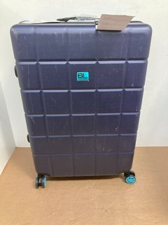 SET OF 3 BORDLITE HARD SHELL WHEELED COMBINATION LOCK SUITCASES IN NAVY: LOCATION - I12