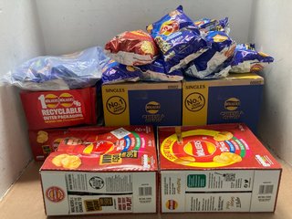 QTY OF ASSORTED CRISPS TO INCLUDE WALKERS FRENCH FRIES - BBE 17/8/24: LOCATION - J4