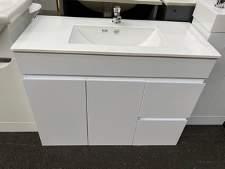 (COLLECTION ONLY) FLOOR STANDING 2 DOOR 2 DRAWER SINK UNIT IN WHITE WITH A 910 X 400MM 1TH CERAMIC BASIN COMPLETE WITH A MONO BASIN MIXER TAP & CHROME SPRUNG WASTE - RRP £860: LOCATION - A5