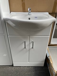 (COLLECTION ONLY) FLOOR STANDING 2 DOOR SEMI RECESSED SINK UNIT IN WHITE WITH A 550 X 430MM 1TH CERAMIC BASIN COMPLETE WITH A MONO BASIN MIXER TAP & CHROME SPRUNG WASTE - RRP £725: LOCATION - A6