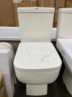 (COLLECTION ONLY) SQUARE STYLE CLOSED COUPLED WC WITH CISTERN FITTINGS & SEAT - RRP £325: LOCATION - A7