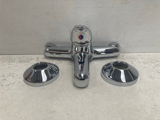 WALL MOUNTED BATH FILLER IN CHROME: LOCATION - R2