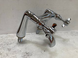 TRADITIONAL CROSSHEAD DECK MOUNTED BATH FILLER IN CHROME - RRP £310: LOCATION - R4