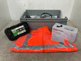 QTY OF ASSORTED HARDWARE ITEMS TO INCLUDE HIGH VISIBILITY WARMING HOODIE IN ORANGE: LOCATION - WH7