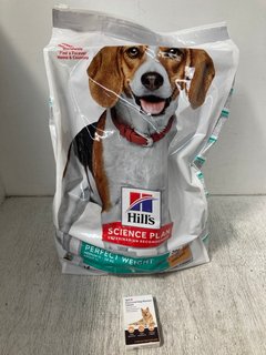 12KG BAG OF HILLS SCIENCE PLAN SPECIALITY DOG FOOD WITH CHICKEN - BBE 08/25 TO INCLUDE VETUK FLAVOURED DOG WORMER TABLETS- BBE 09/25: LOCATION - WH10