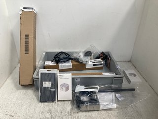 QTY OF ASSORTED TECH ITEMS TO INCLUDE ROHS USB-C+C POWER ADAPTER: LOCATION - WA11