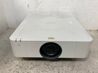 SONY VPL-FHZ60 DATA PROJECTOR(NO CABLES INCLUDED) - RRP £2,844: LOCATION - A15