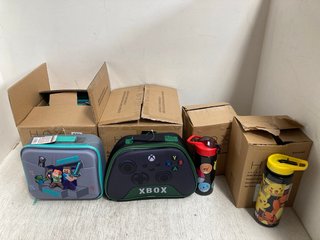 4 X MULTI-PACK BACK TO SCHOOL ITEMS TO INCLUDE 3 X MINECRAFT DESIGN LUNCH BOXES: LOCATION - A1