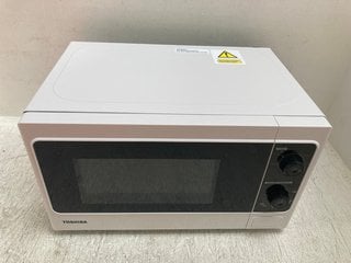 TOSHIBA MM-MM20P(WH) 20L MANUAL MICROWAVE IN WHITE: LOCATION - B2