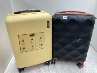 LUGG HARDSHELL SUITCASE IN CREAM TO INCLUDE BRITISH TRAVELER SMALL HARDSHELL SUITCASE IN BLACK: LOCATION - B6