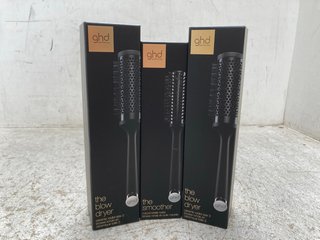 3 X ASSORTED GHD HAIR STYLING PRODUCTS TO INCLUDE THE SMOOTHER HAIR BRUSH: LOCATION - C14