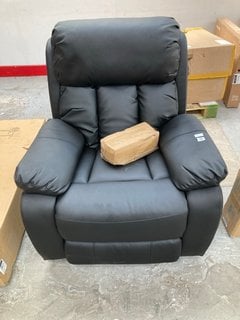 ELECTRIC LEATHER RECLINER CHAIR IN BLACK RRP: £320: LOCATION - A1