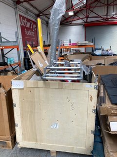 PALLET OF ASSORTED ITEMS TO INCLUDE BLACK + DECKER 23CM STRIMMER: LOCATION - A8 (KERBSIDE PALLET DELIVERY)