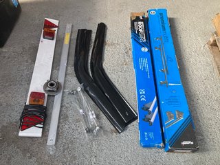 QTY OF ASSORTED CAR ITEMS TO INCLUDE SUMMIT UNIVERSAL ALUMINIUM INTEGRATED ROOF BARS: LOCATION - AR9