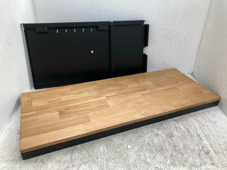 METAL GREY FRAME PINE TOP BENCH: LOCATION - AR11