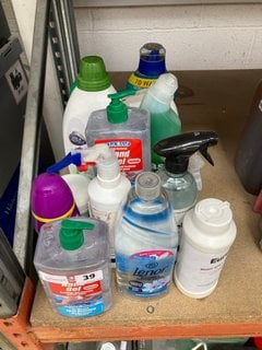 (COLLECTION ONLY) QTY OF ASSORTED HOUSEHOLD CHEMICALS TO INCLUDE LENOR STEAMER AND IRONING WATER: LOCATION - AR1