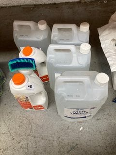 (COLLECTION ONLY) QTY OF ASSORTED CHEMICALS TO INCLUDE 4 X HARBOUR HOUSEWARES WHITE VINEGAR 5L: LOCATION - AR1