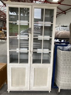 COX & COX VEJLE DISPLAY CABINET IN RUSTIC WHITE/GREY: LOCATION - B1