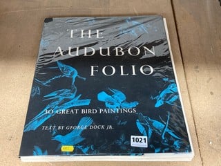 THE AUDUBON FOLIO, CONTAINING 30 X A3 LOOSE LEAF PRINTS OF AUDUBON'S BIRDS OF NORTH AMERICA, FULL COLOUR REPRODUCTIONS: LOCATION - BR10