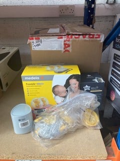 QTY OF ASSORTED BABY ITEMS TO INCLUDE TOMMEE TIPPEE LETS GO PORTABLE BOTTLE WARMER IN WHITE: LOCATION - AR4