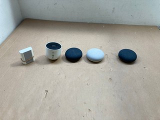 5 X ASSORTED TECH ITEMS TO INCLUDE GOOGLE NEST MINI CHALK SMART: LOCATION - AR5