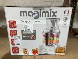 MAGIMIX 3200XL SATIN FOOD PROCESSOR - RRP £290: LOCATION - AR17