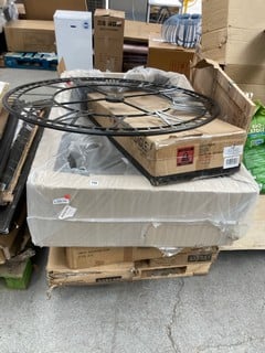 PALLET OF ASSORTED ITEMS TO INCLUDE VASAGLE STANDING DESK IN DARK OAK: LOCATION - B1 (KERBSIDE PALLET DELIVERY)