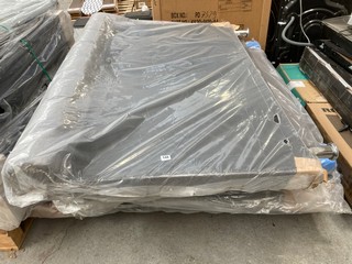 PALLET OF ASSORTED HEADBOARDS TO INCLUDE OXFORD 54" FLOOR STANDING HEADBOARD IN SIERRA SILVER: LOCATION - B1