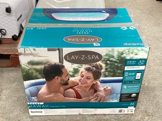 BESTWAY LAZY-Z-SPA HAWAII HOT TUB IN NAVY RRP £749: LOCATION - B3